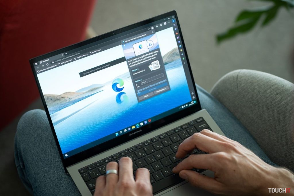 ASUS Zenbook S 13 OLED