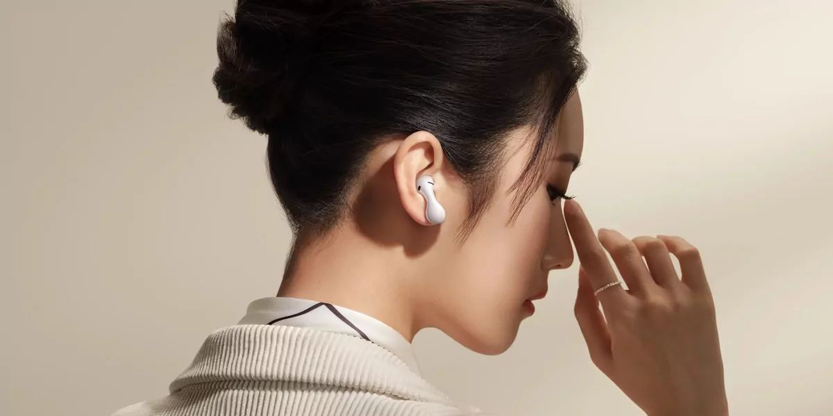 Huawei FreeBuds 5: Štýlové slúchadlá s atypickým dizajnom sú v predaji na Slovensku