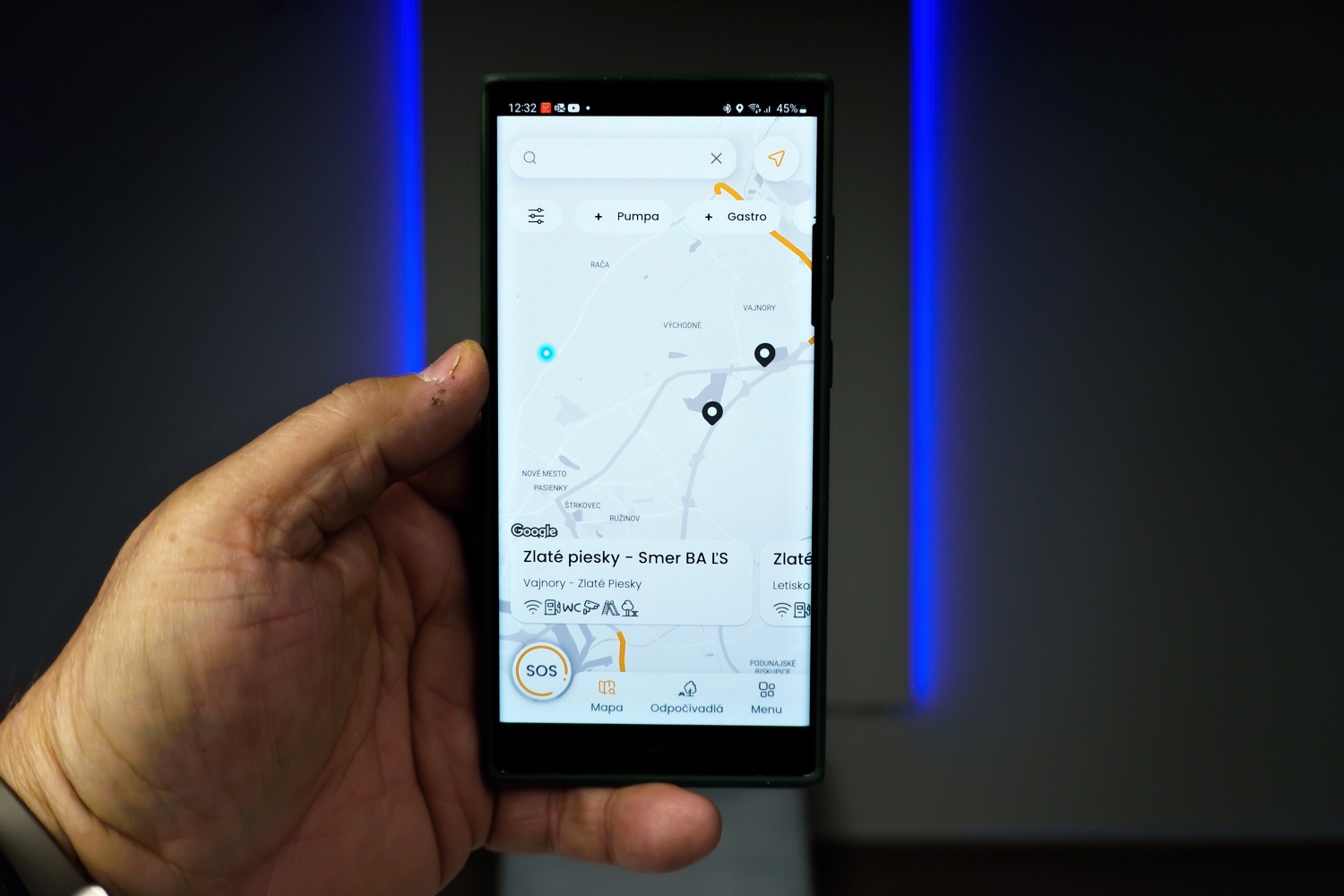 ViaRest: Aplikácia pre vodičov osobákov a kamionistov