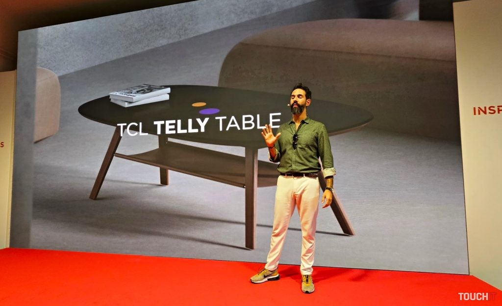 Jeden z prototypov na výstave TCL - Tally Table je vlastne televízor zabudovaný do stolíka