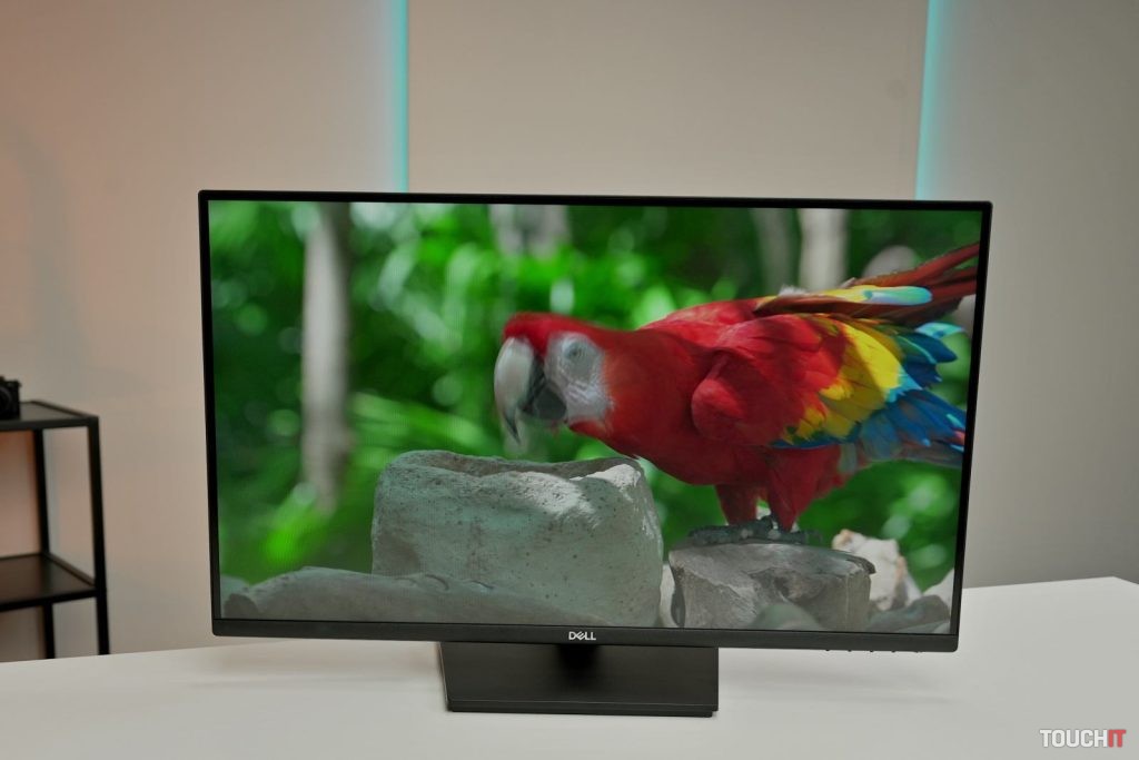 DELL E2724HS: Cenovo dostupný monitor