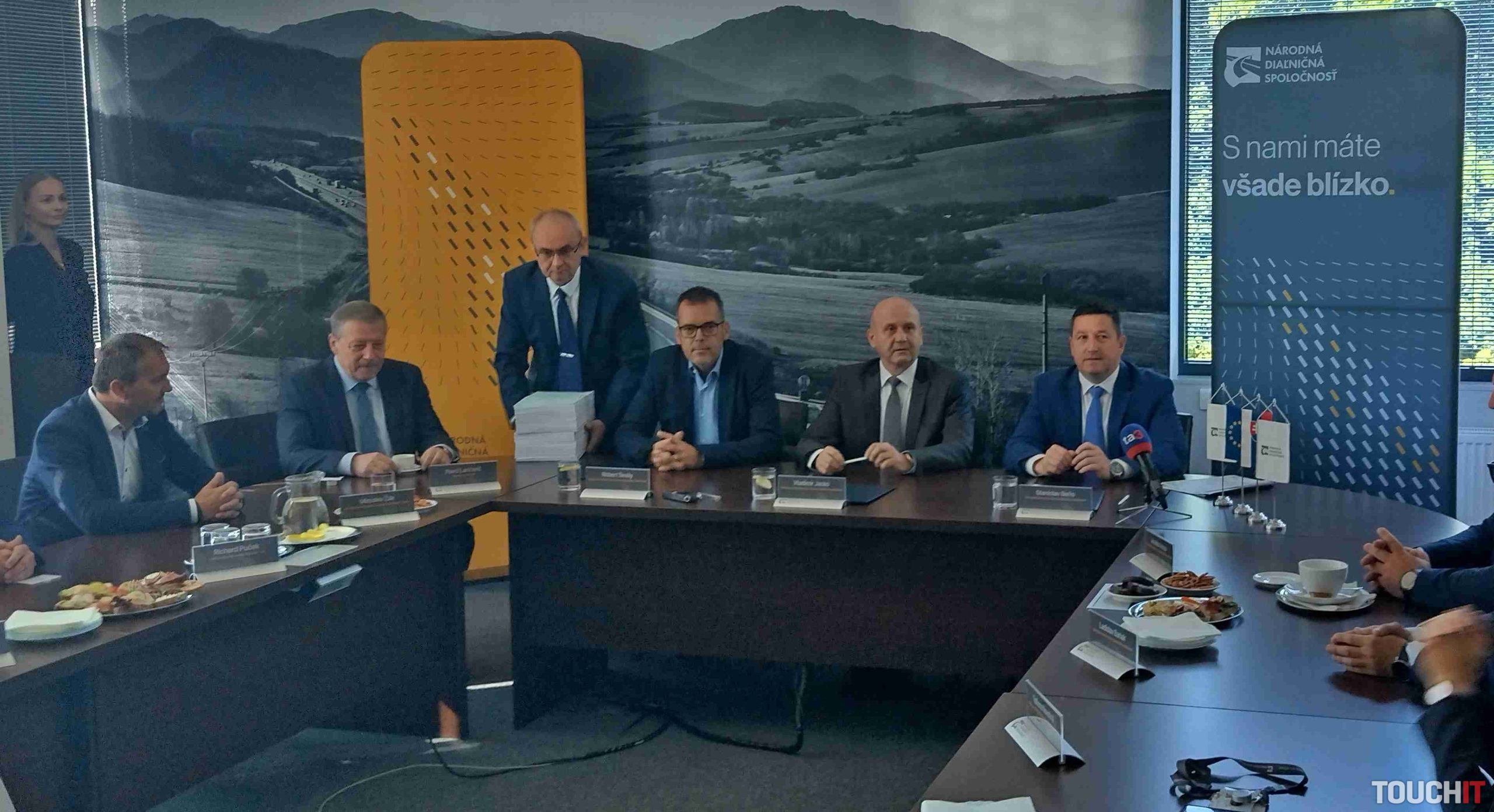 NDS podpísala zmluvu na pokračovanie prešovského obchvatu