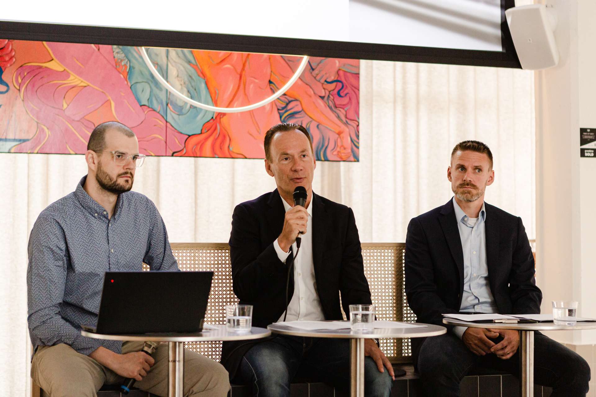 Mobilná komunikácia v ohrození: Sofistikované útoky využívajú zraniteľnosti v aplikáciách. Riešenie máme priamo doma