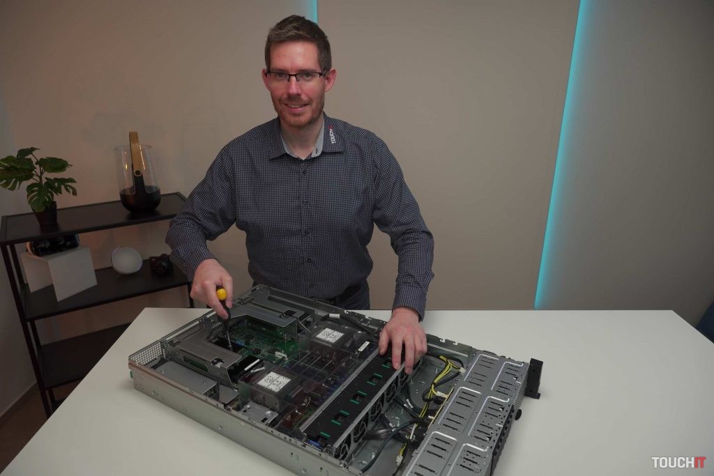 Intel Server System M50FCP