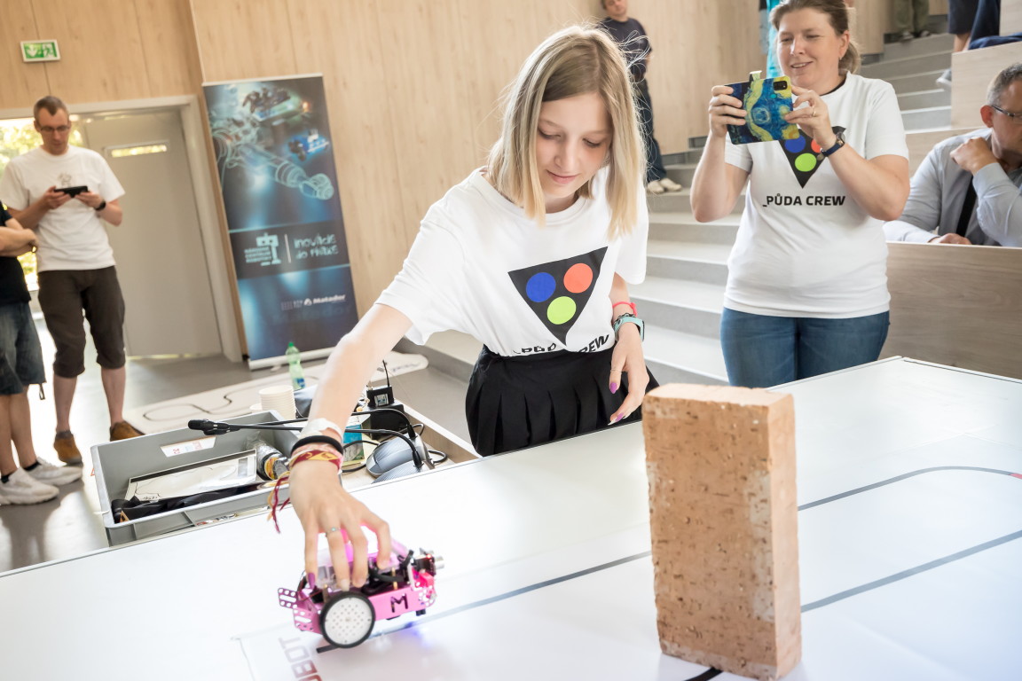 Konštruktéri robotov a priaznivci robotiky sa stretli na Istrobot 2023