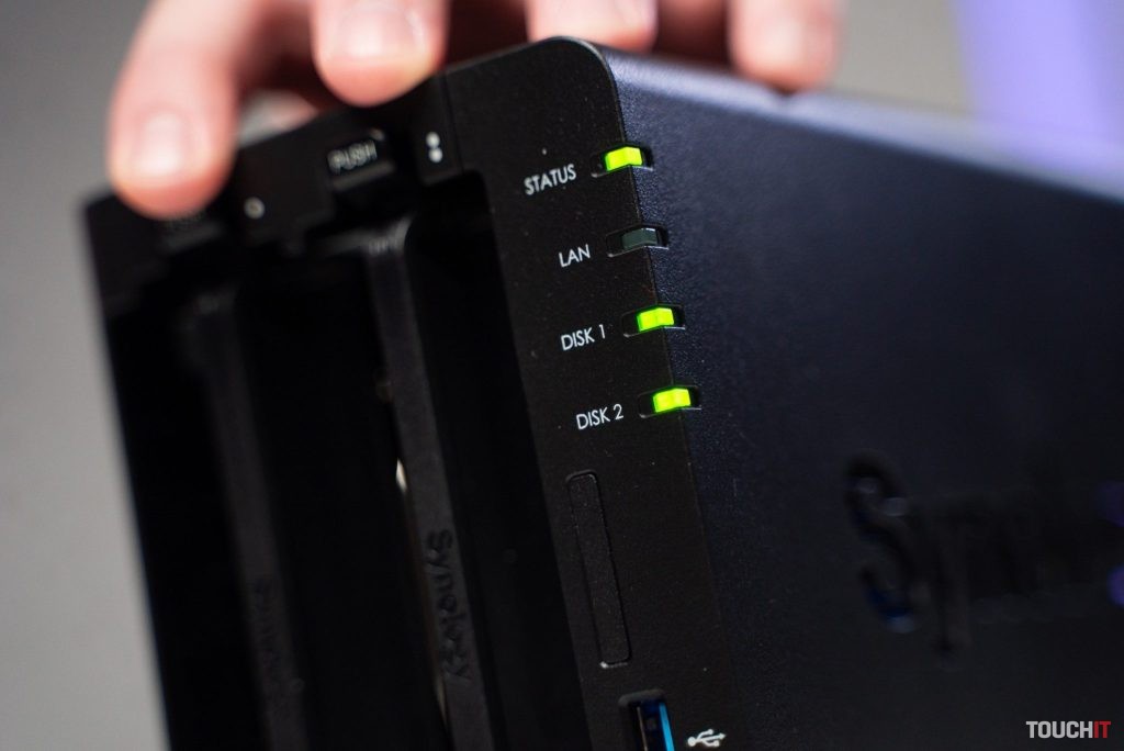 synology nas hdd hat3300