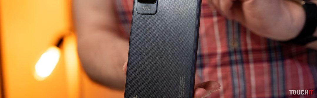 TCL 408 a zabery na smartfon