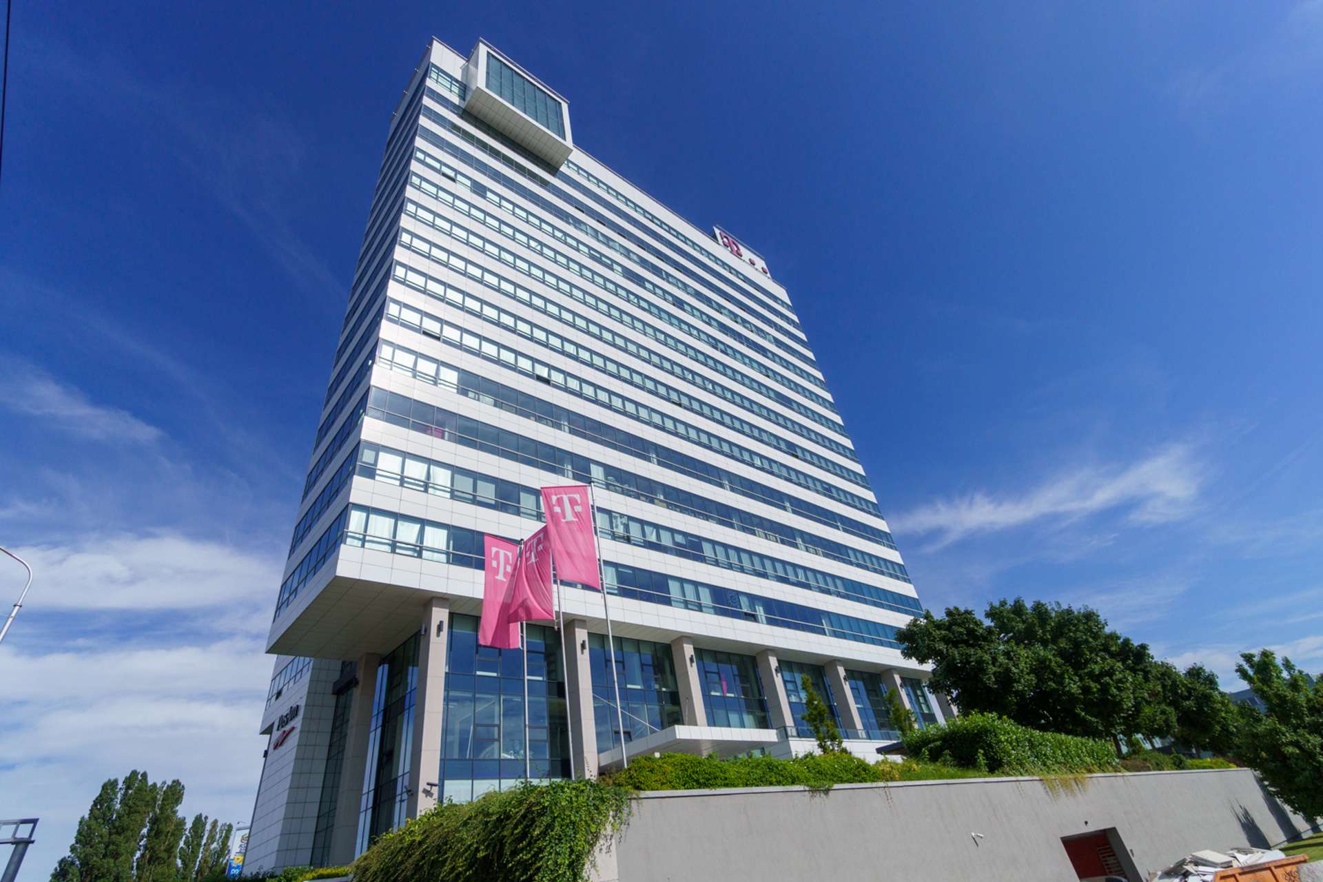 Telekom rozdáva zľavy, súťaže a výhody. V jeho aplikácii pribudli Magenta Moments