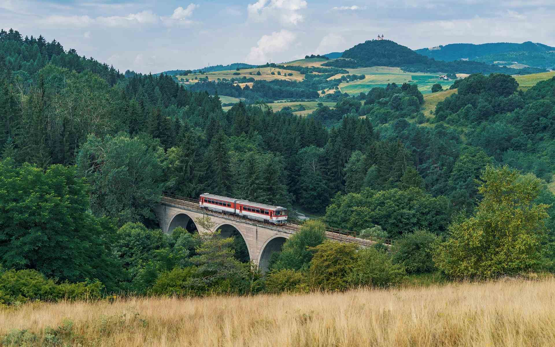 Tip na dovolenku: Vlakom na výlety po Slovensku