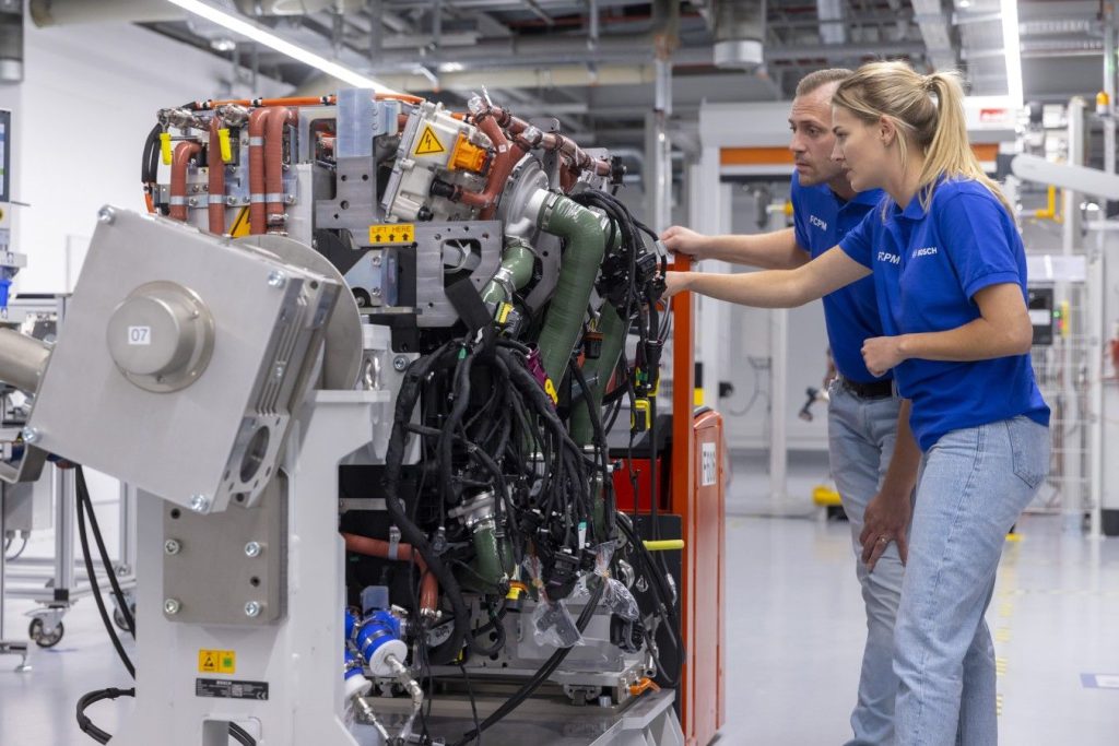 Bosch spustil sériovú výrobu Fuel Cell Power modulu pre palivové články