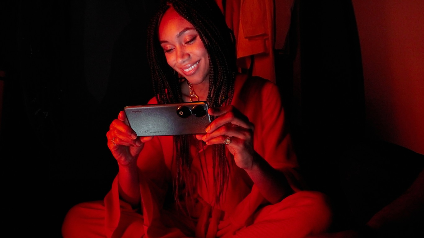 Svetlo z displejov smartfónov ohrozuje zdravie. Tieto funkcie vás ochránia