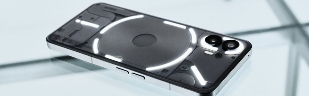 Nothing Phone (2)