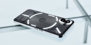 Nothing Phone (2)
