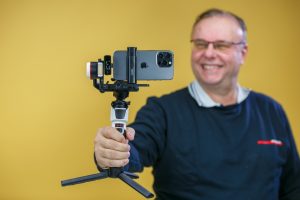 Šikovní pomocníci na profesionálne video so smartfónom