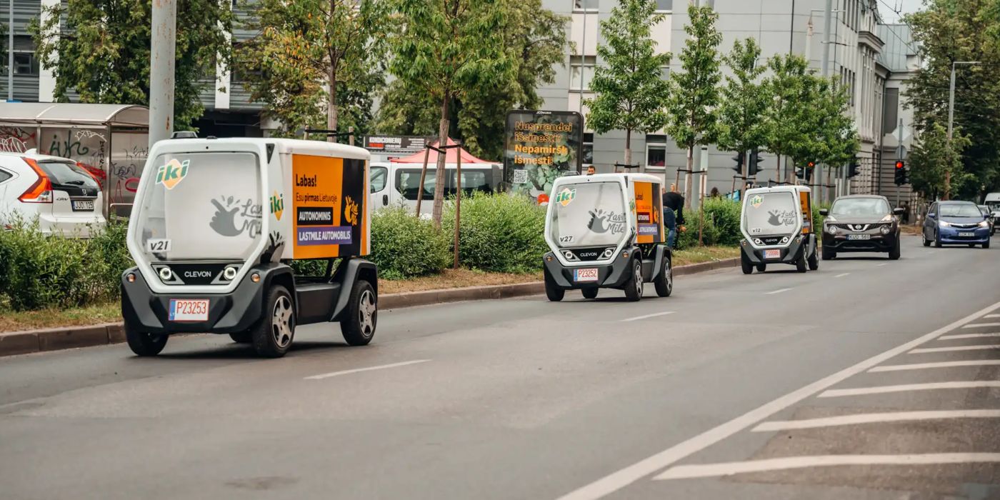 Robotickí kuriéri sú realitou: V Litve jazdia po verejných cestách