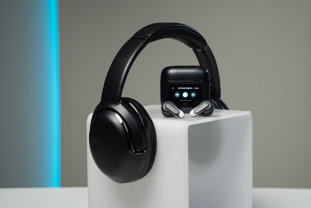 tour pro2 a tour one M2