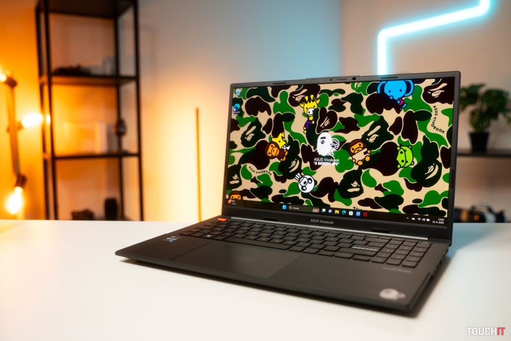 ASUS Vivobook S 15 OLED BAPE Edition