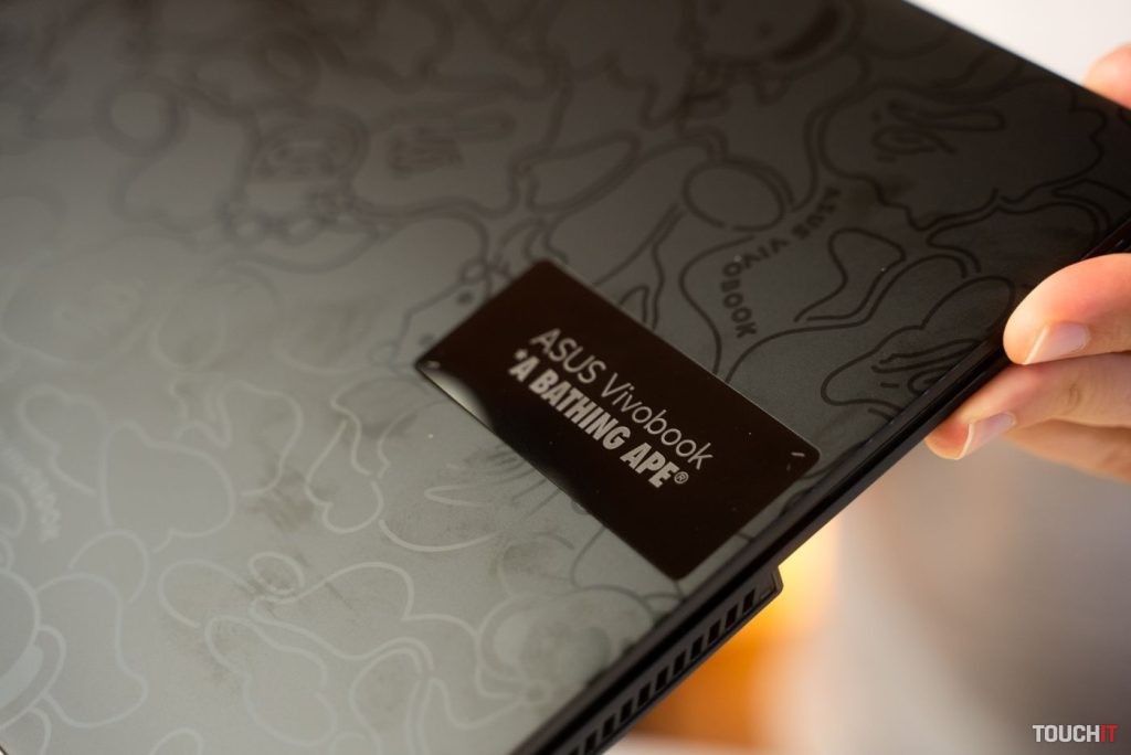 ASUS Vivobook S 15 OLED BAPE Edition