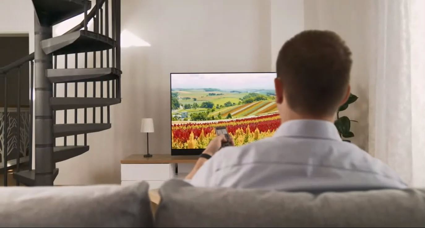 Panasonic je o pohode. Má nové televízory, foťáky a tiež inteligentné kŕmenie pre psa