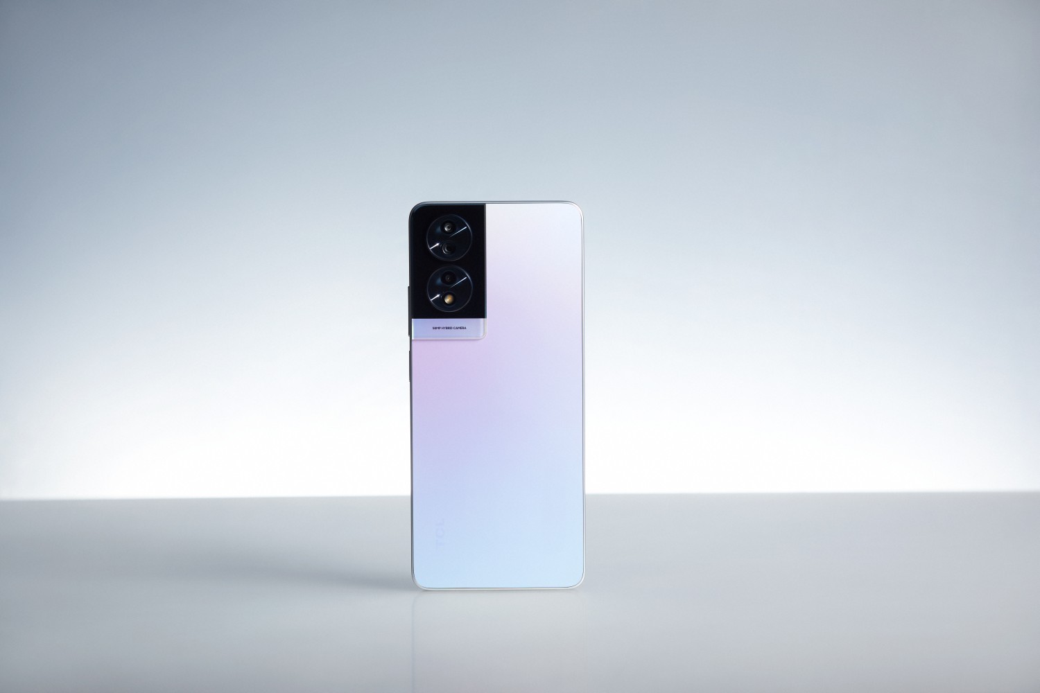 TCL predstavuje smartfóny s technológiou NXTPAPER, ich displej pripomína papier