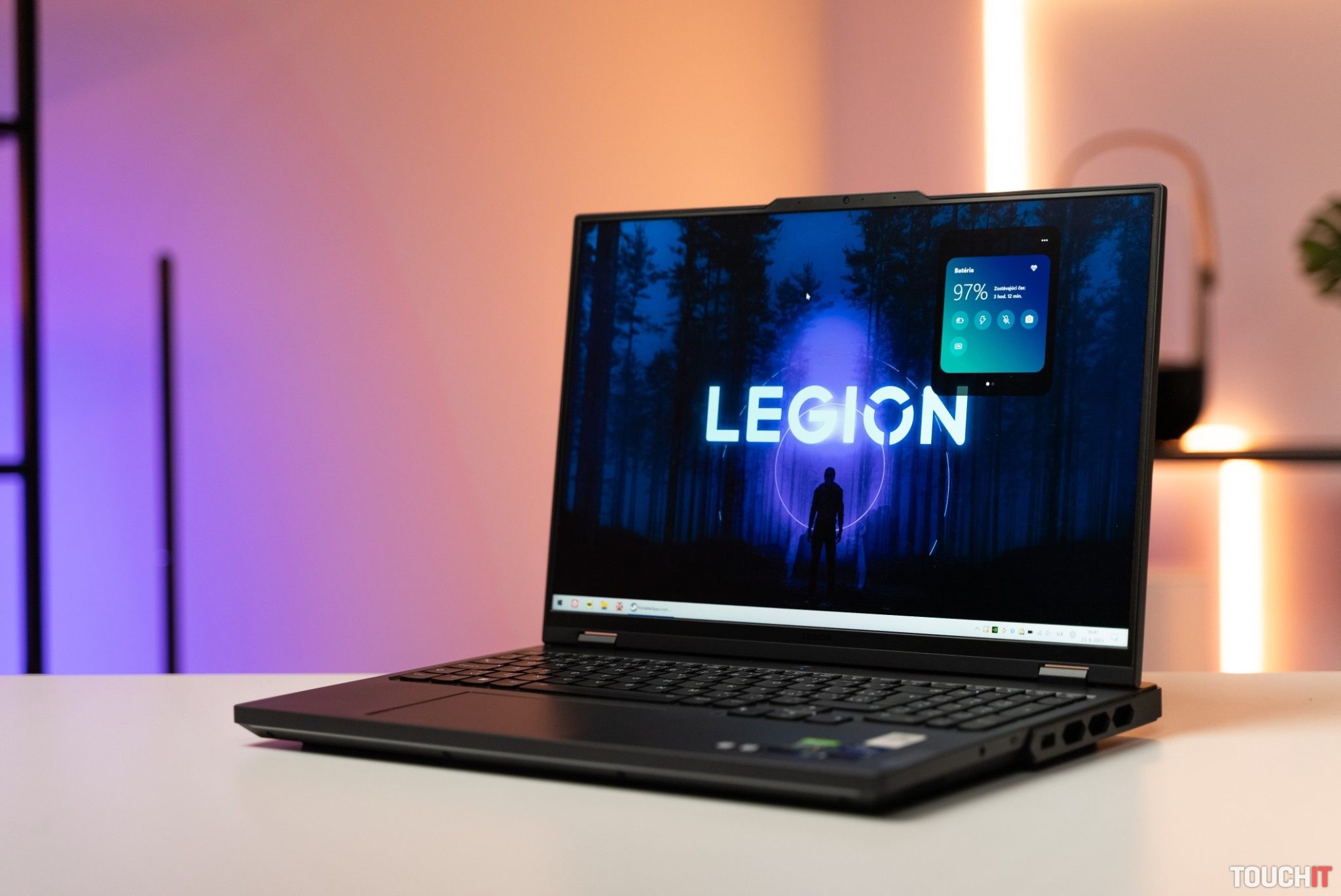 Lenovo Legion Pro 7i Gen 8: Herný výkon s umelou inteligenciou