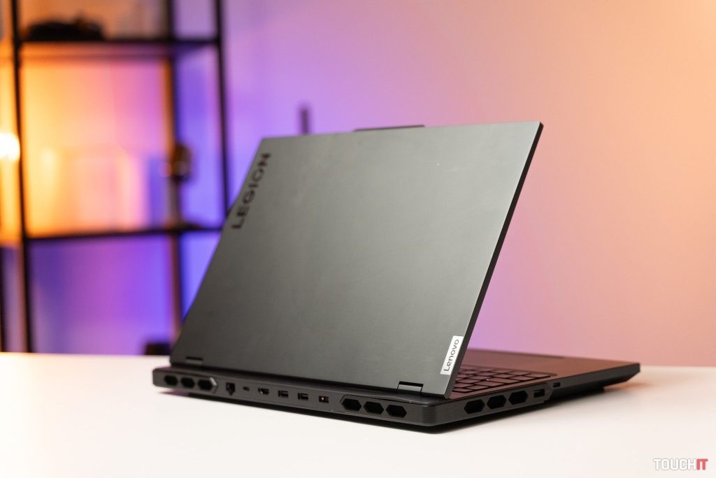 Lenovo Legion Pro 7i Gen 8
