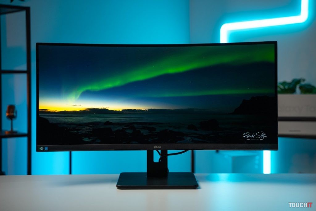 AOC CU34P3CV Monitor pre profesionálov