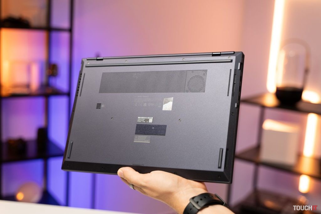 ASUS ExpertBook B9 OLED B9403CV