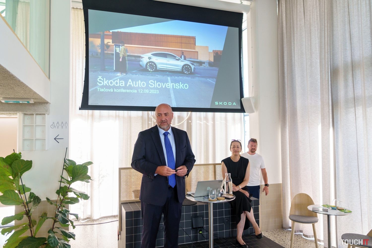 Ak si potrebujete požičať auto, toto je rýchlejšia cesta