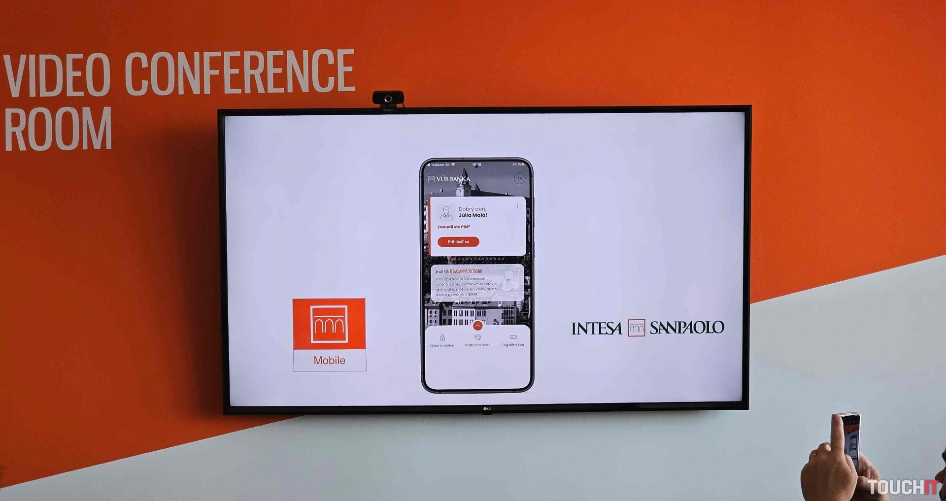 VÚB pripravuje úplne novú aplikáciu pre mobil banking