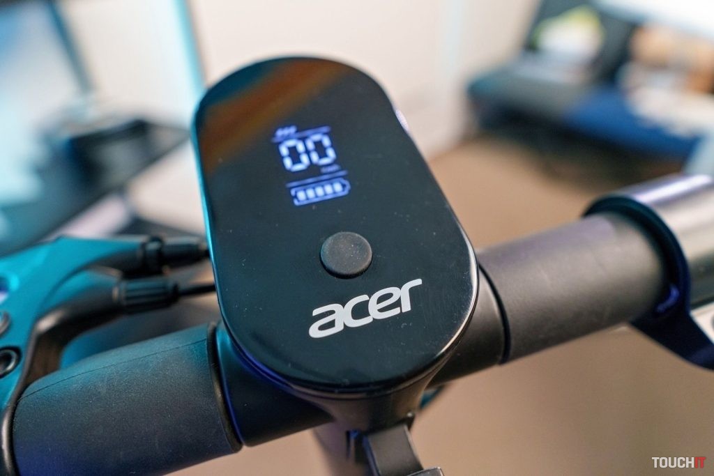 Ovládacie tlačidlo na kolobežke Acer ES eScooter séria 3