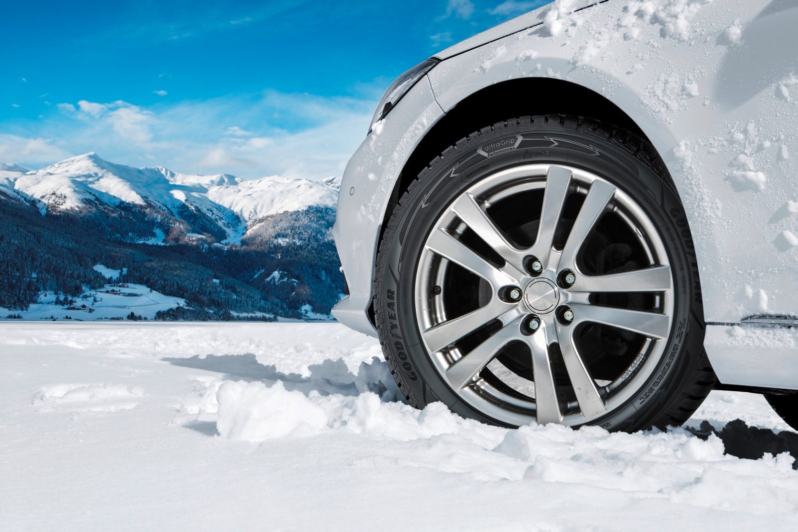 Koncernové značky Goodyear zažiarili v teste zimných pneumatík ADAC