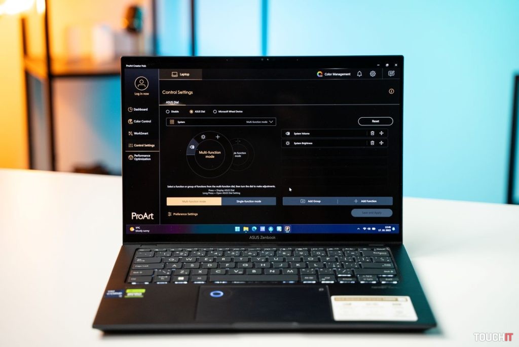 ASUS Zenbook Pro 14 OLED (UX6404)