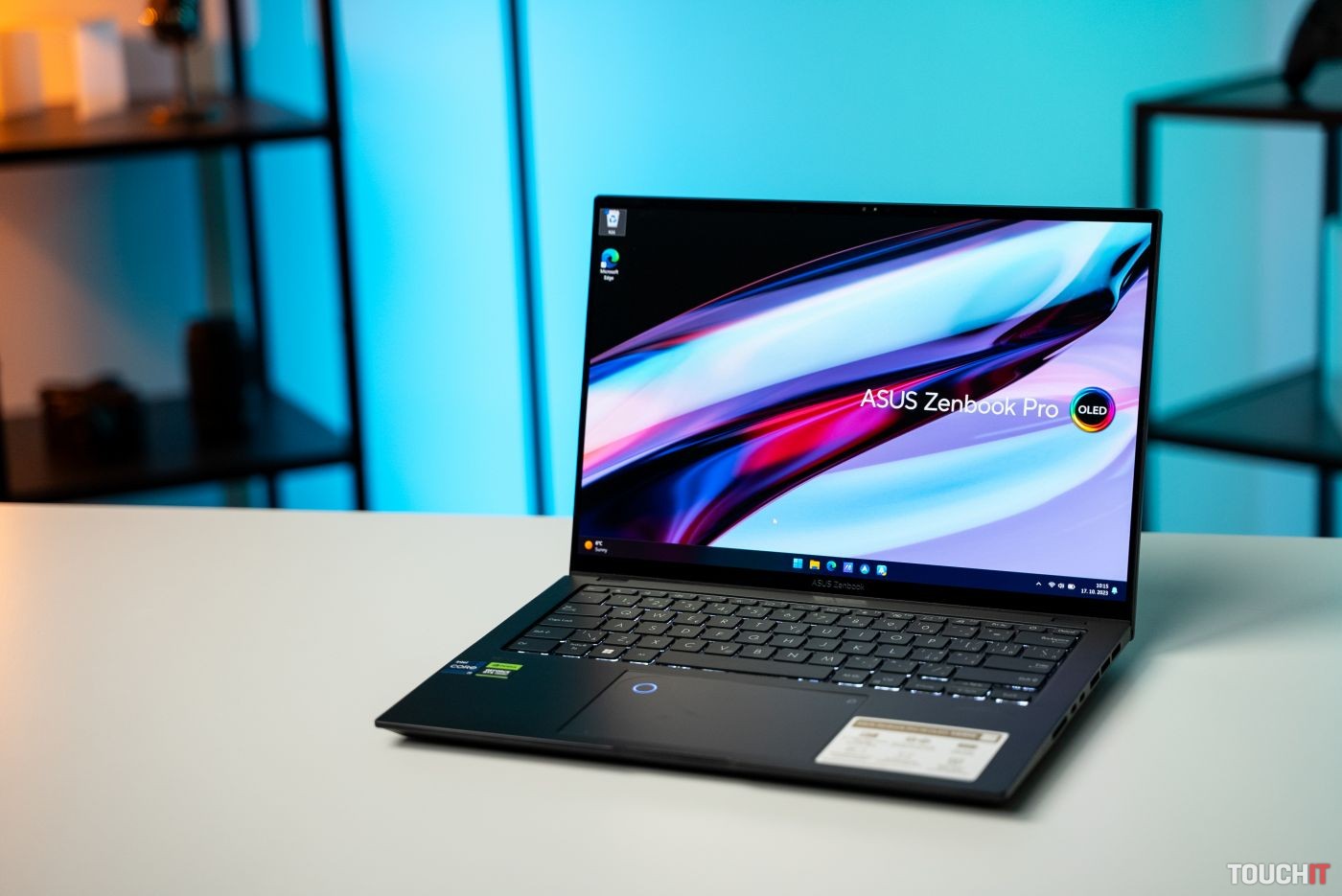 ASUS Zenbook Pro 14 OLED (UX6404): VIDEORECENZIA