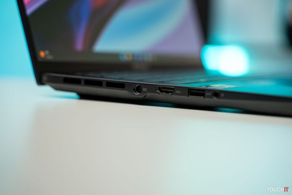 ASUS Zenbook Pro 14 OLED (UX6404)