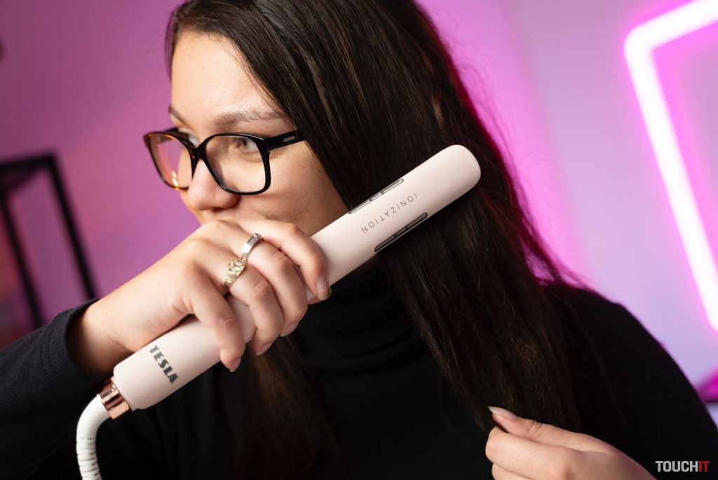 Tesla Ionic Hair Straightener
