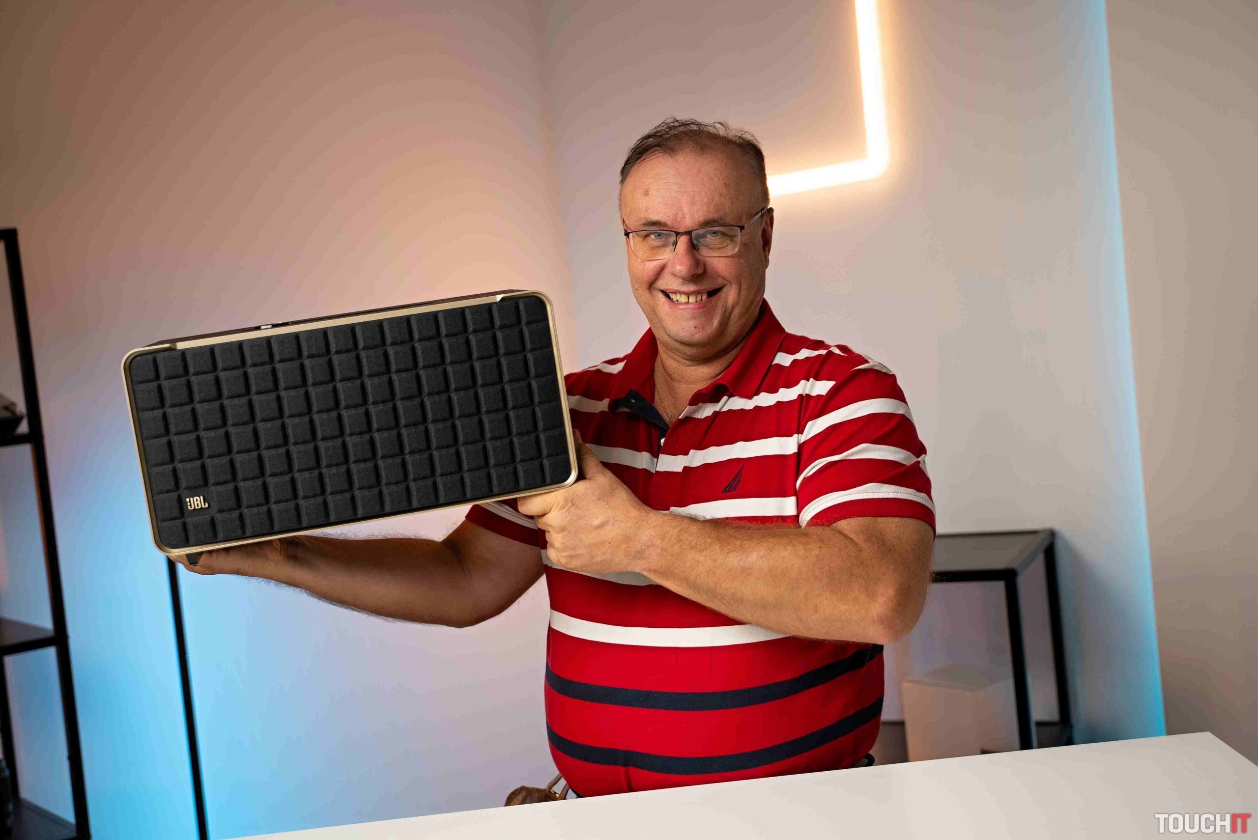 JBL Authentics 500: Retro dizajn a super zvuk (RECENZIA)