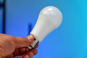 Tipy na osvetlenie domácnosti: Inteligentné žiarovky aj LED pásiky za skvelé ceny