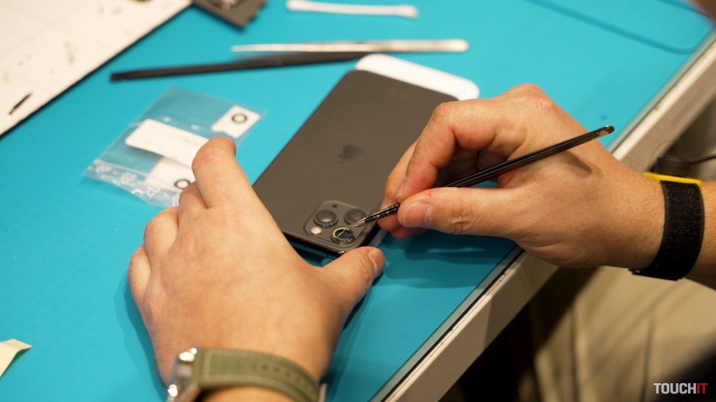 pcexpres oprava iphone v predajni bratislava aupark