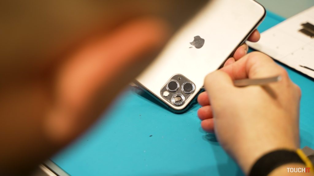 pcexpres oprava iphone v predajni bratislava aupark