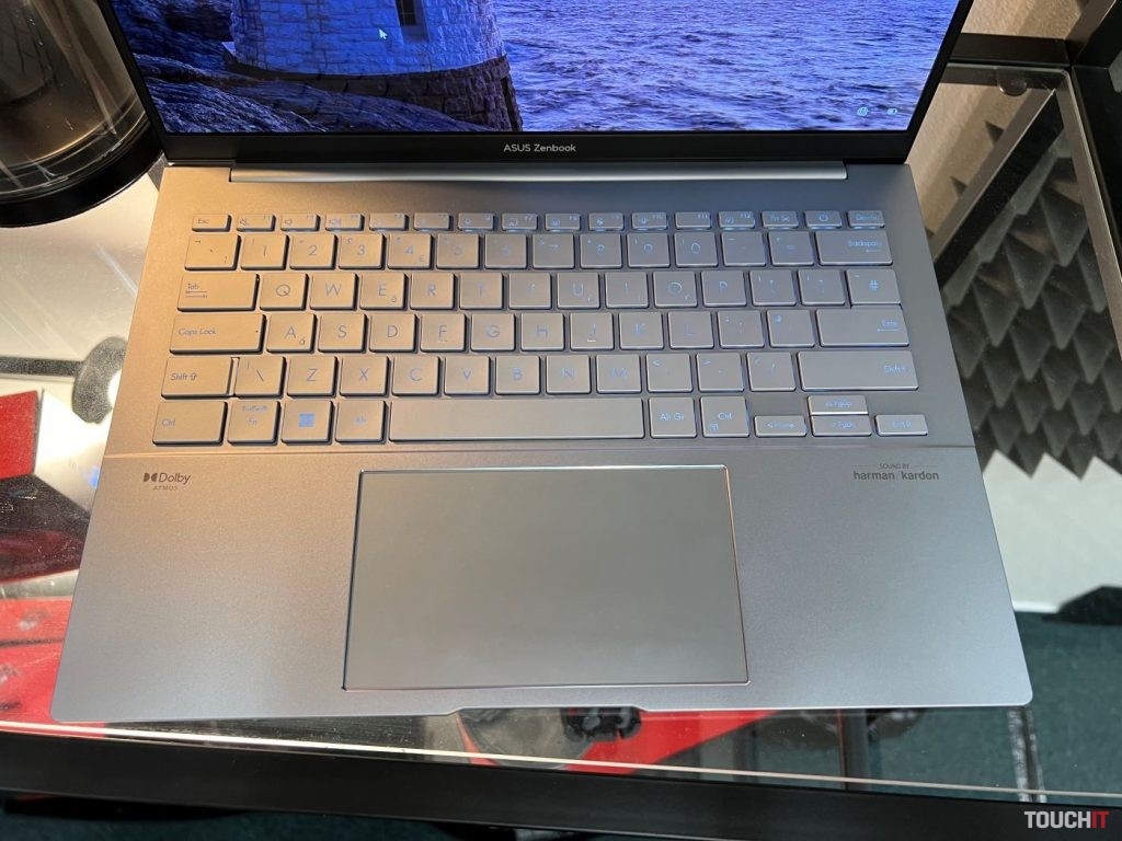 ASUS Zenbook 14 OLED (UX3405)