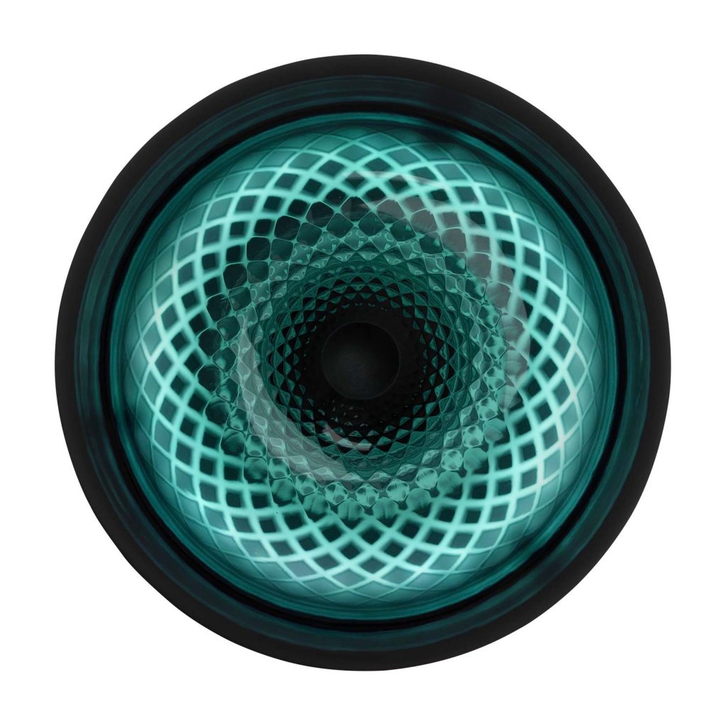 harman / kardon aura studio 4