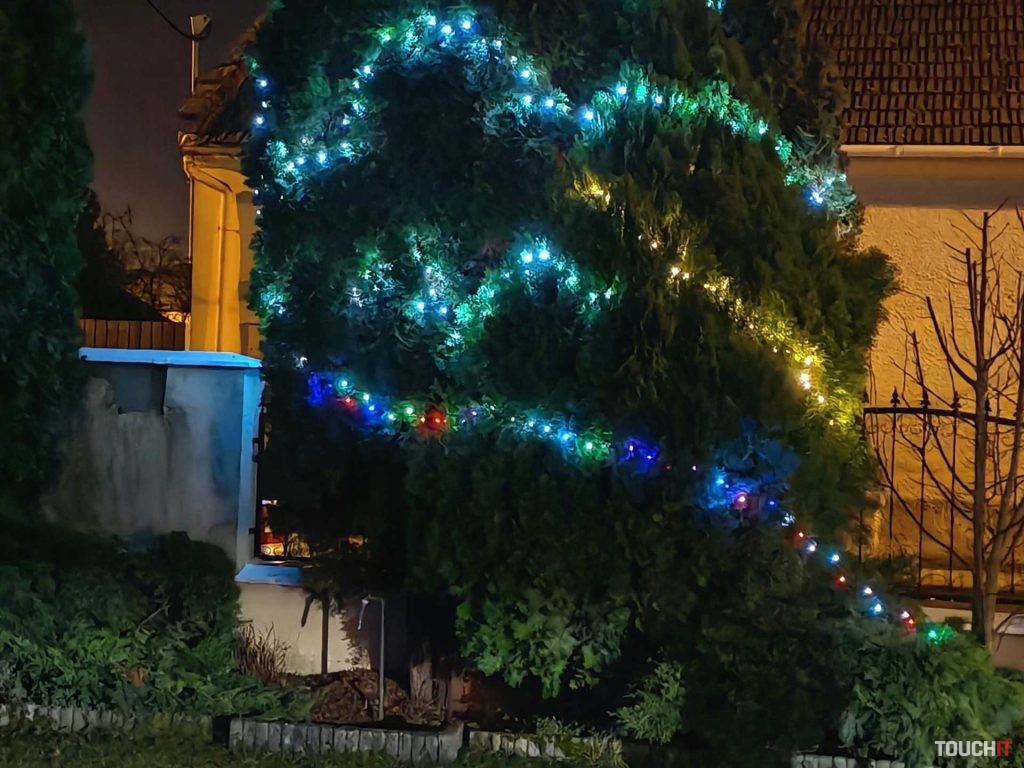 Nočný režim teleobjektívom