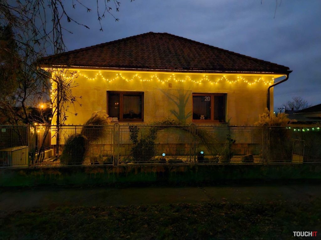 Odfotil S23 FE hlavným fotoaparátom, režim Noc