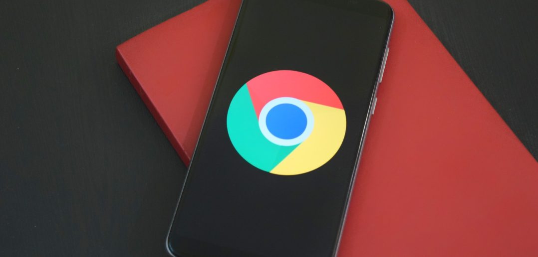 google chrome logo na smartfone