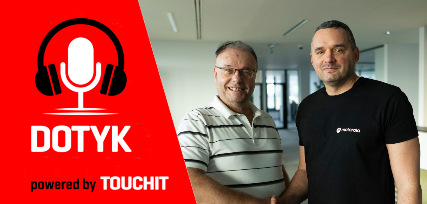 Motorola telefóny pri rozbaľovaní voňajú