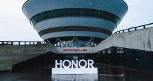 Predstavenie HONOR Magic V2 priamo v centrále Porsche v Lipsku