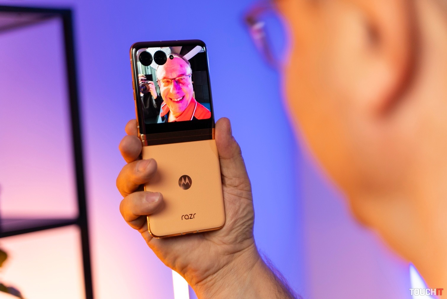 Motorola Razr 50: Certifikácia potvrdzuje očakávané technické parametre