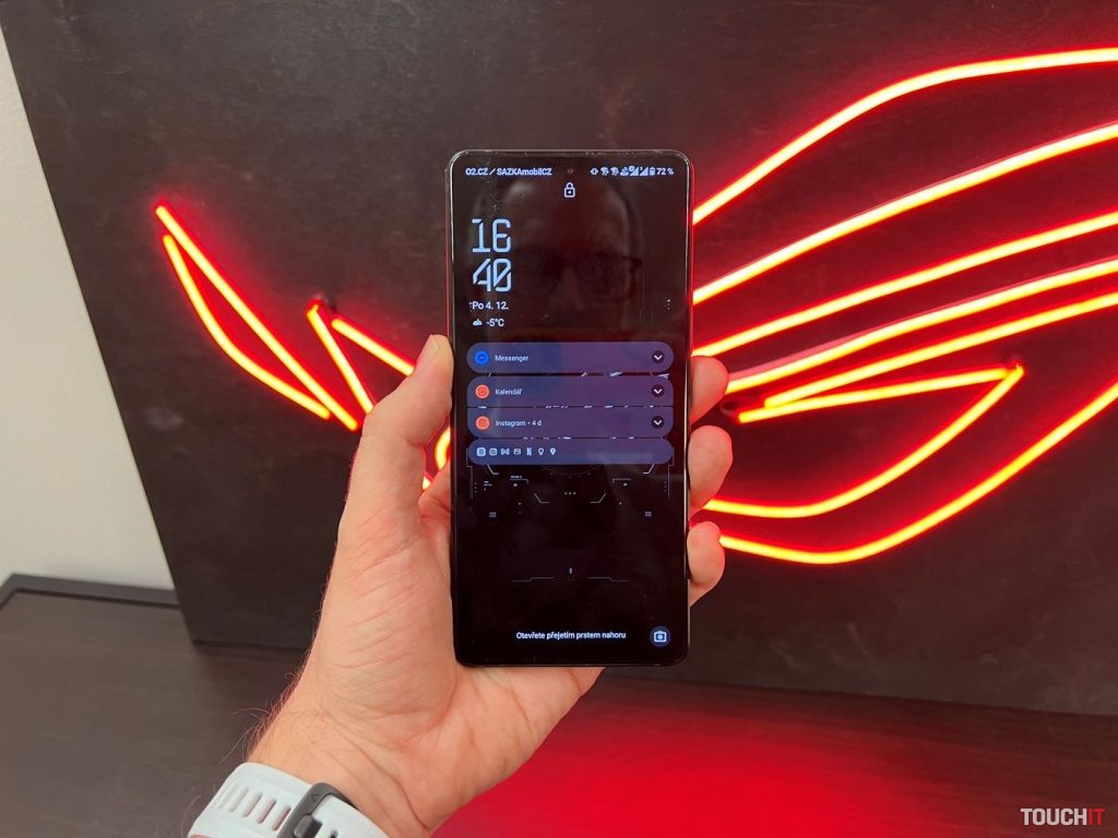 ROG Phone 8 Pro