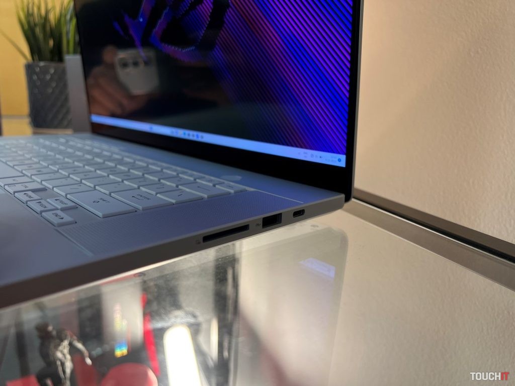 ROG Zephyrus G16 (GU605M)